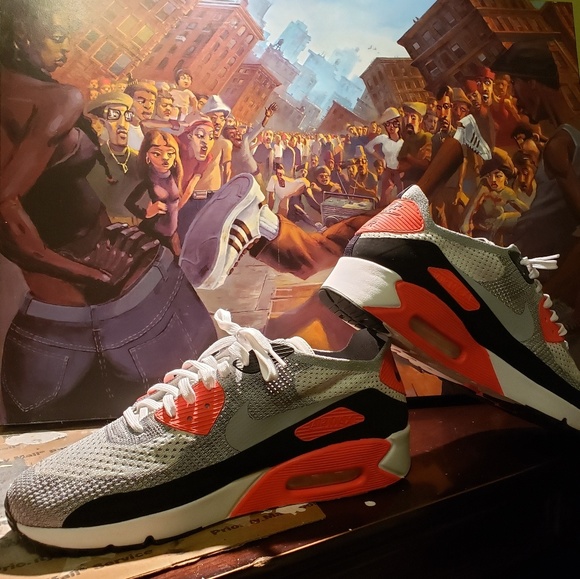 SOLD.....Air Max 90 infrared flyknit - Picture 3 of 8